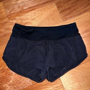 lululemon speed up shorts 2.5